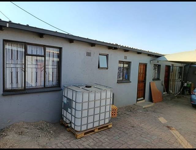 2 BEDROOM HOUSE FOR SALE IN KAALFONTEIN